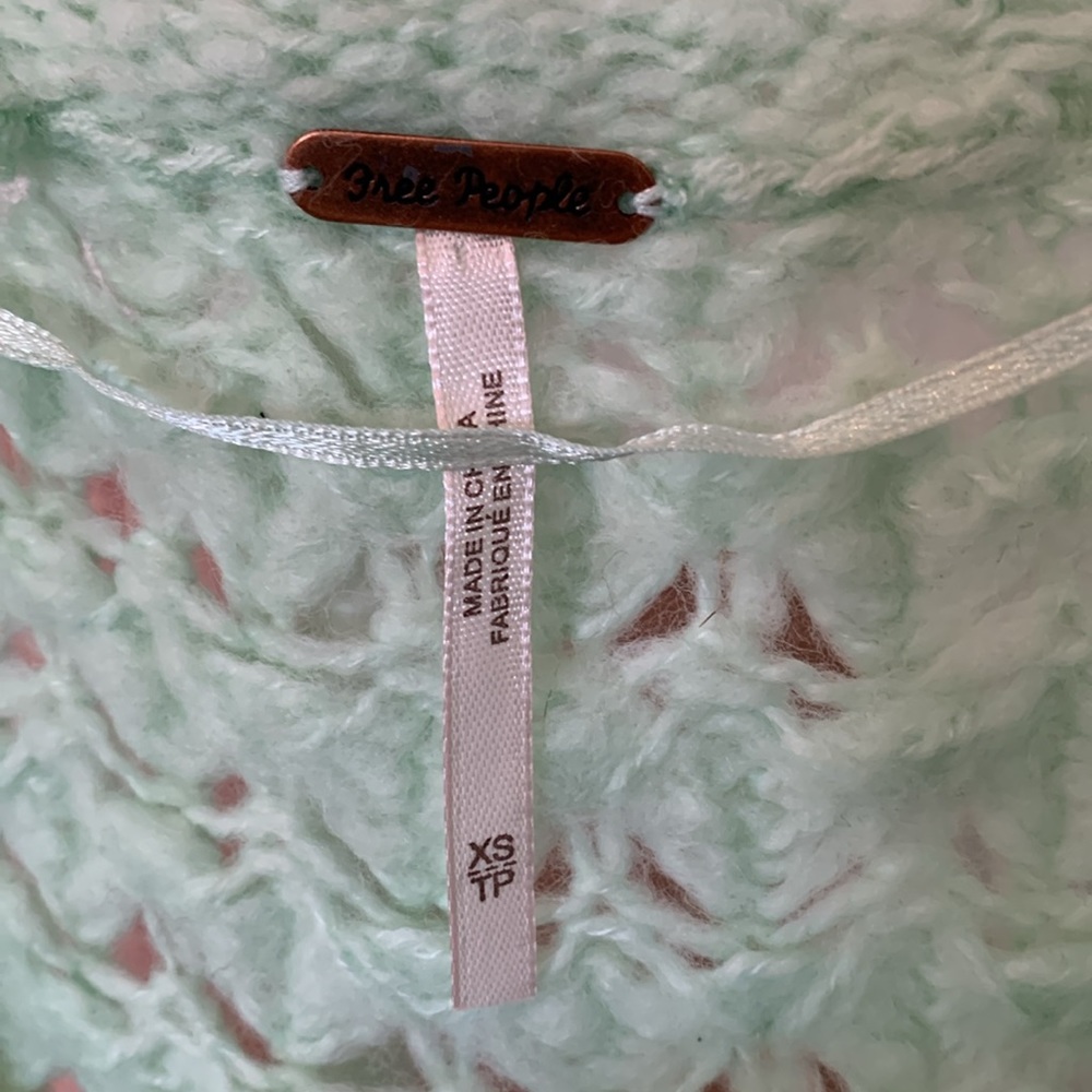 Free people Crushing Waves pullover sweater . NWOT retail 98 - Picture 3 of 5